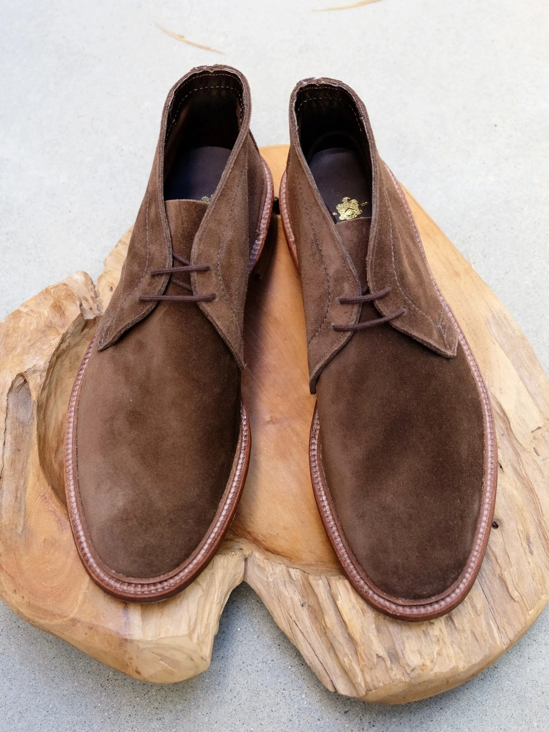 Alden Unlined Chukka in Brown Suede