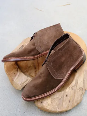 Alden Unlined Chukka in Brown Suede