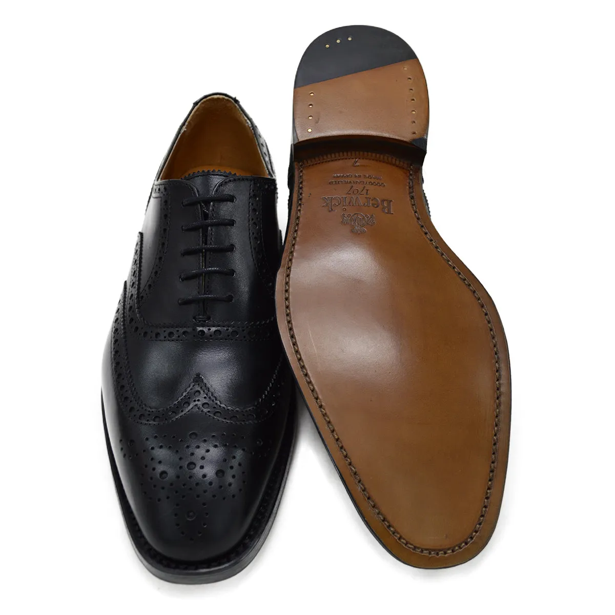 Berwick 1707 Brogue (5215) - Black