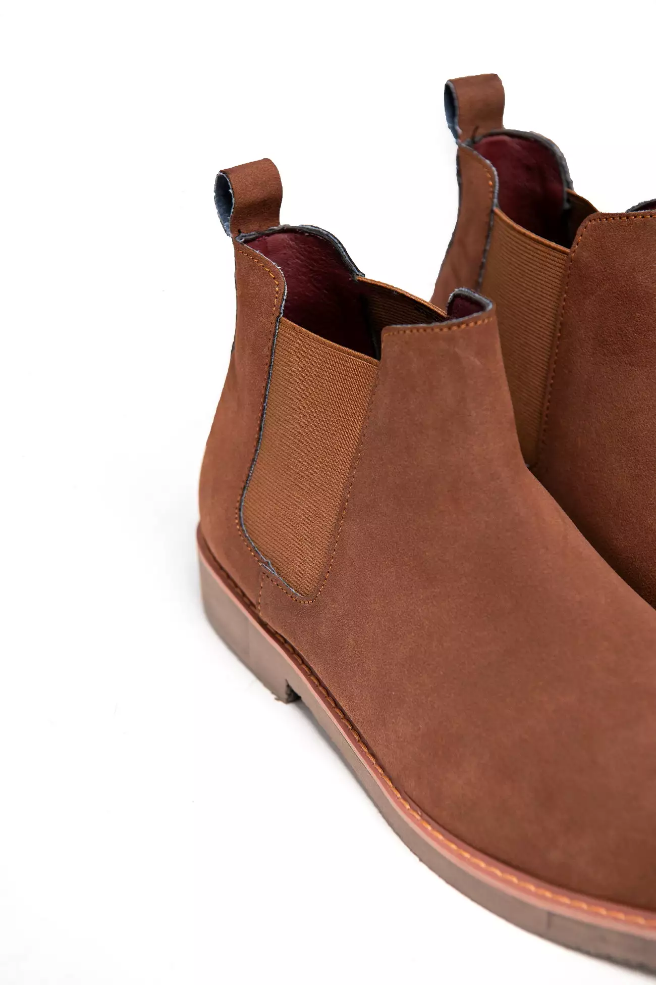 CLASSIC BROWN CHELSEA BOOTS