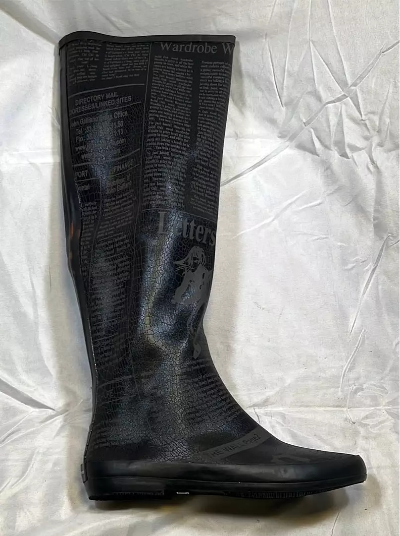 Henry Ferrera Women's • Text • Rainboot