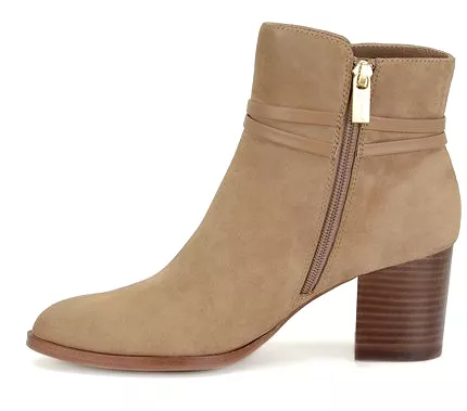 Isola Women's •Odell• Bootie 9.5M Camel Suede