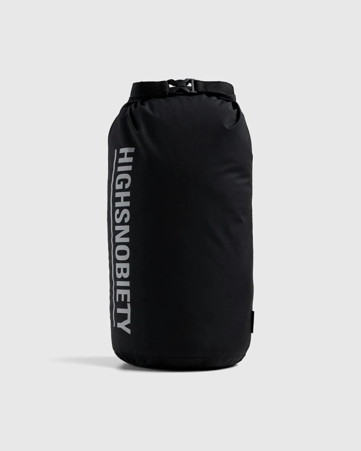 Jack Wolfskin x Highsnobiety – HS Sports Roll Sack Black | Highsnobiety Shop