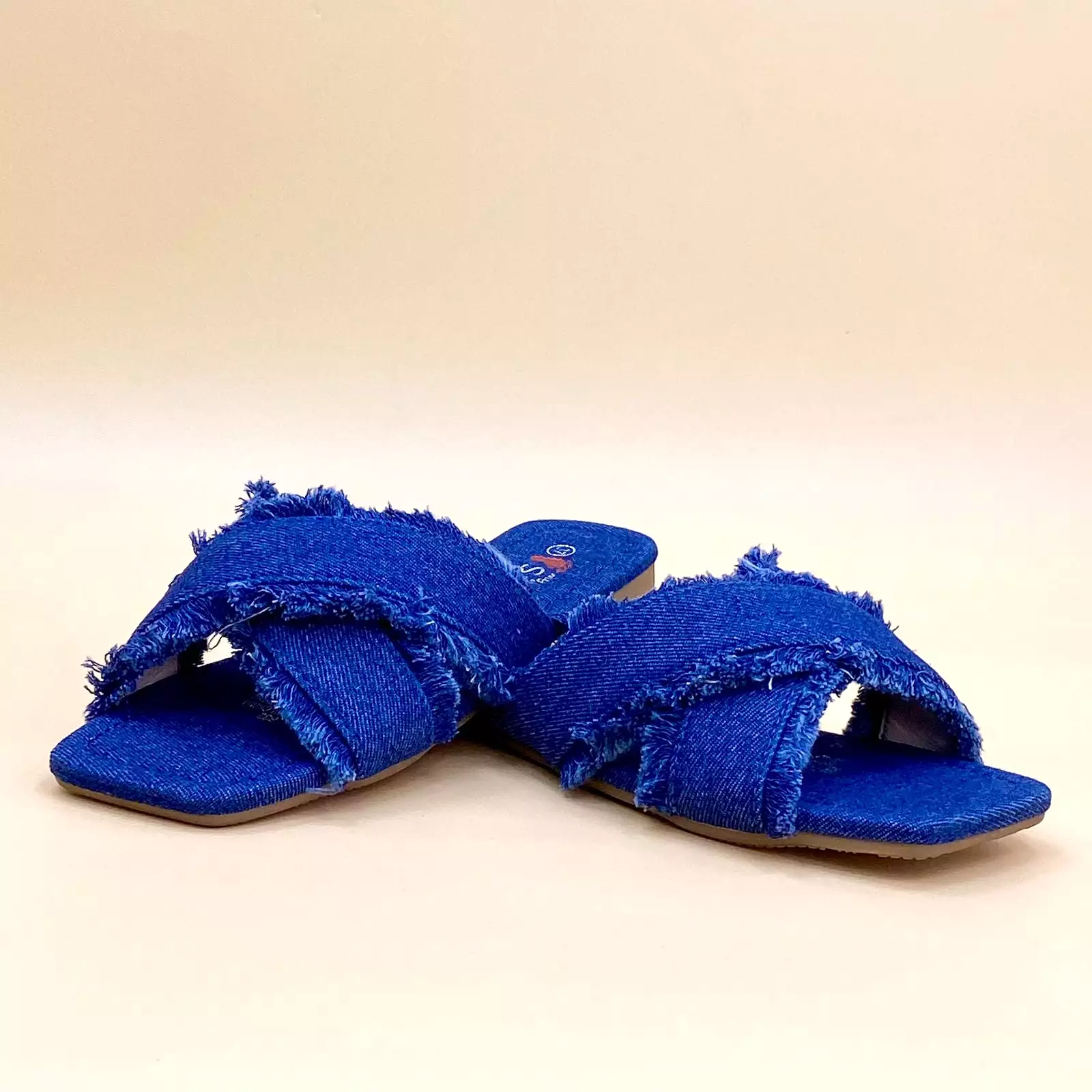 NEW , WOMEN SLIPPERS S11