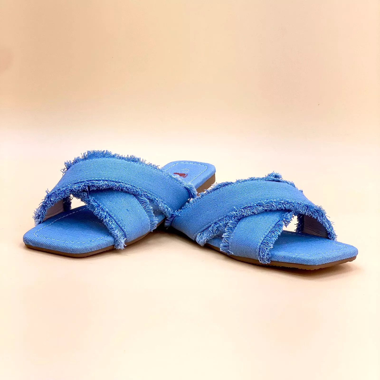 NEW , WOMEN SLIPPERS S11