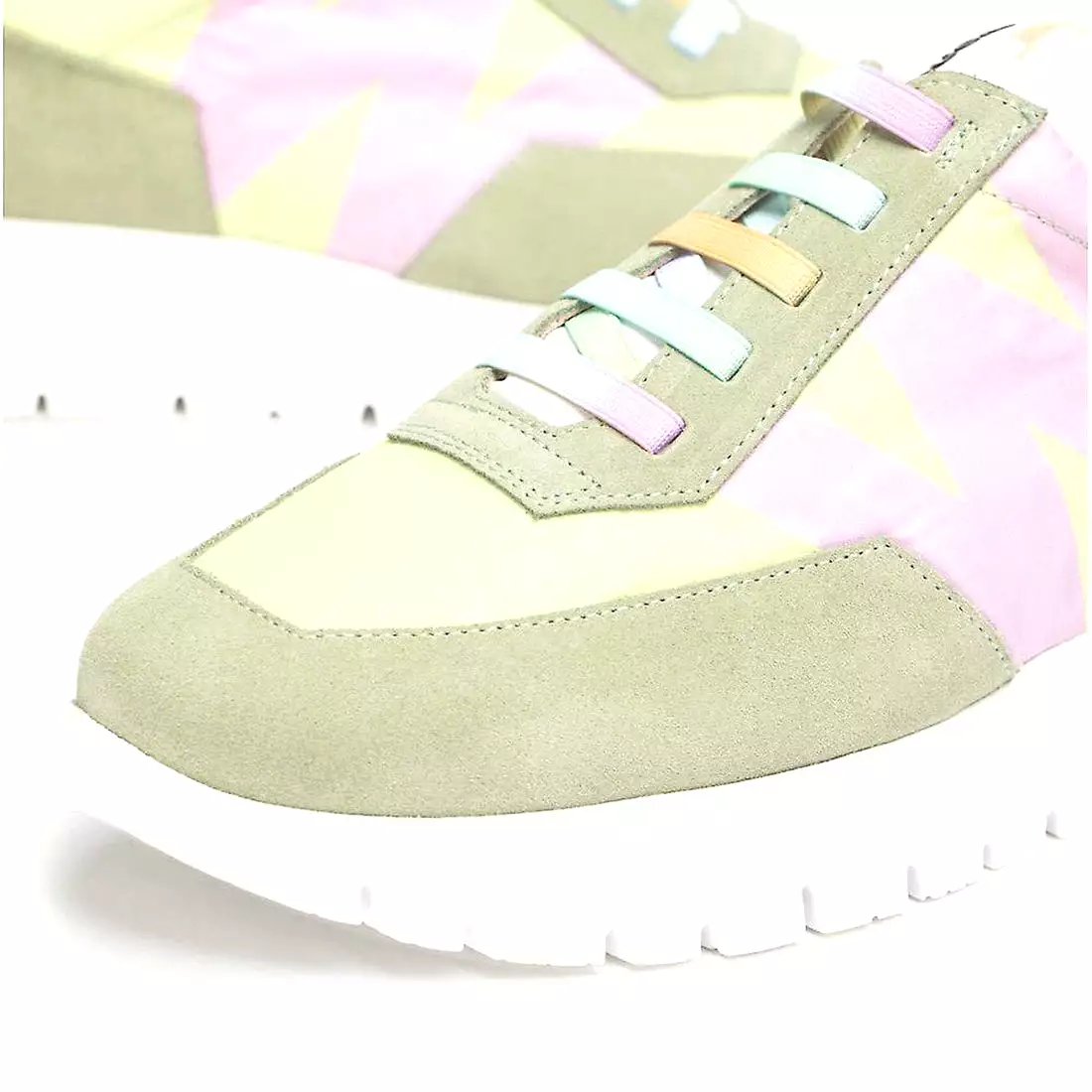 Odisei Sneaker