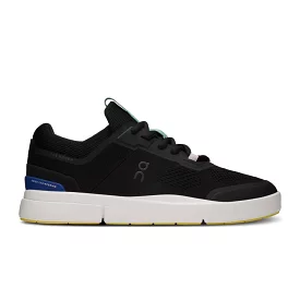 On Women's The Roger Spin Sneaker - Black/Indigo