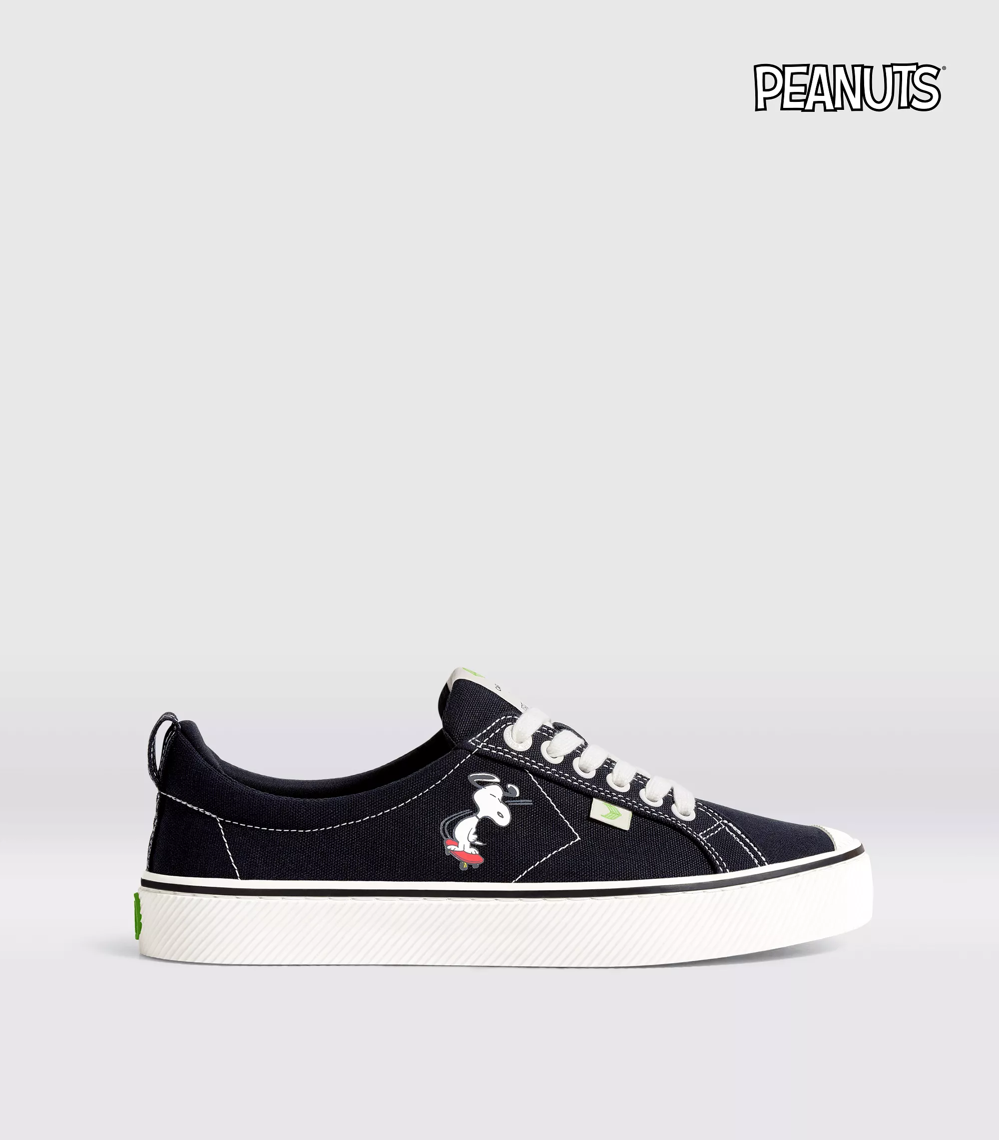 PEANUTS OCA Low Snoopy Skate Black Canvas Sneaker Women