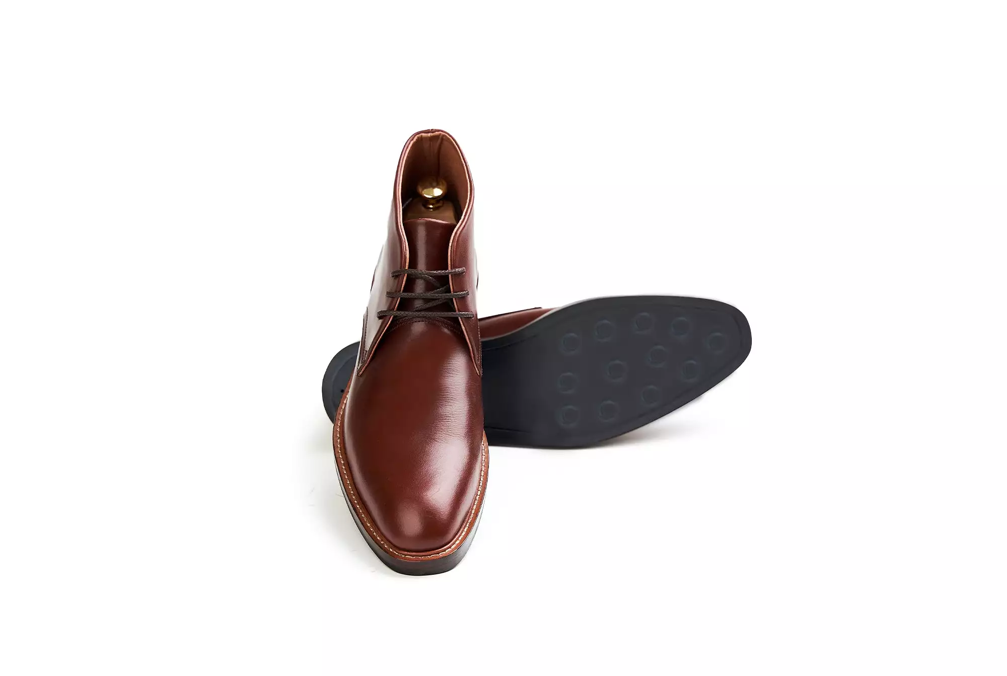 The Armas Chukka Boot - Chestnut Brown