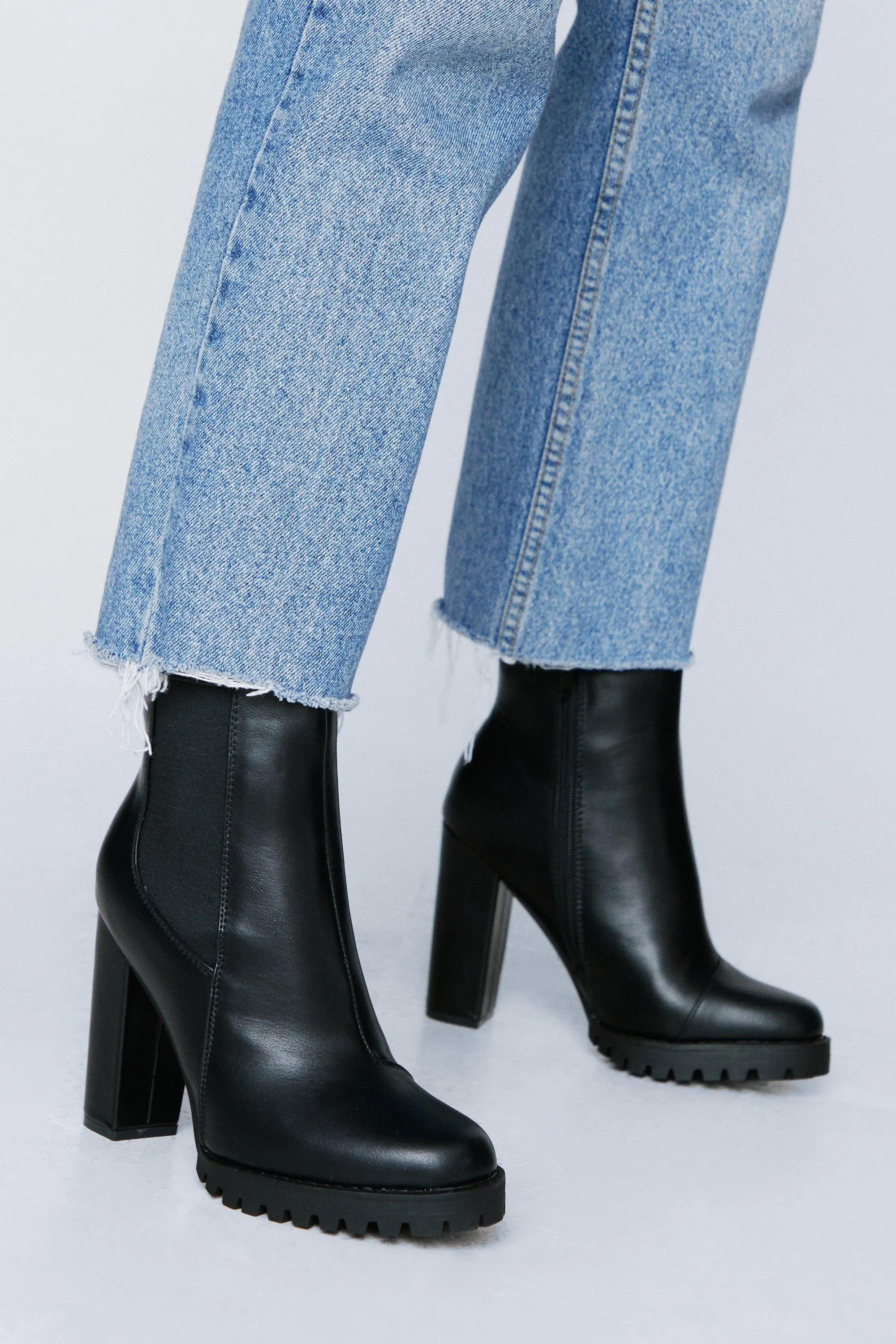 Top Of The World Chunky Chelsea Boot