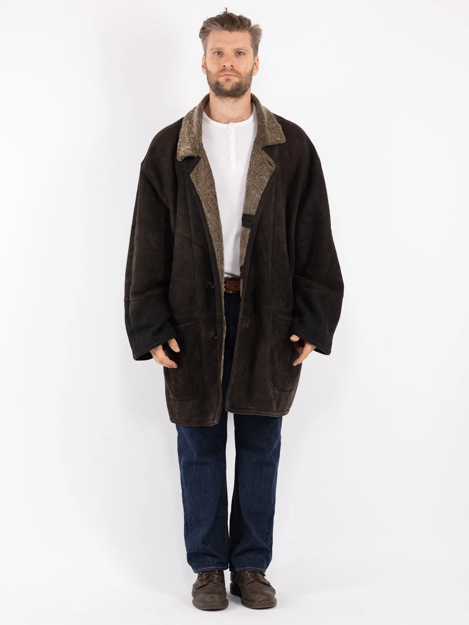 Vintage 90's Men Oversized Sheepskin Coat in Brown