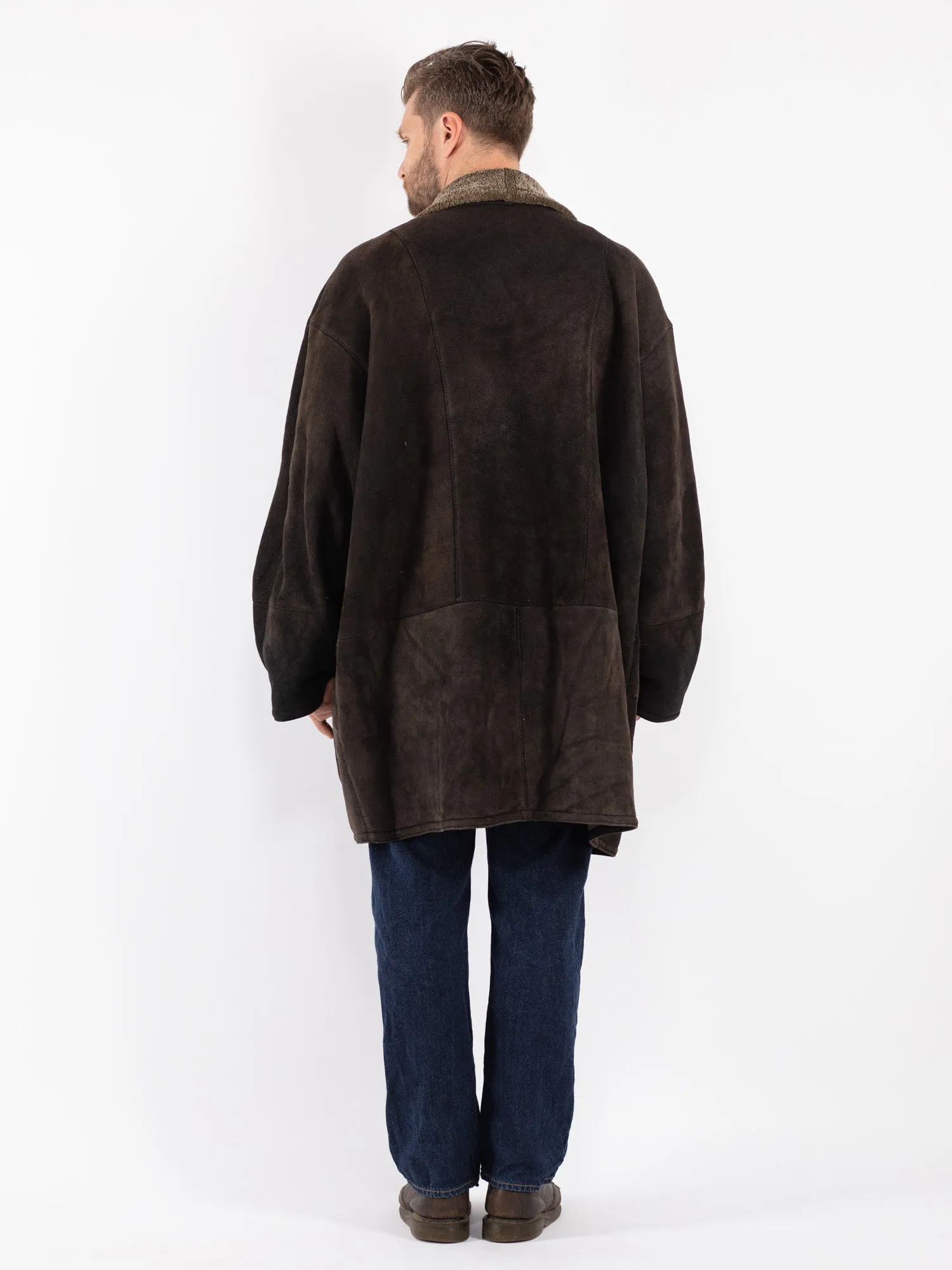 Vintage 90's Men Oversized Sheepskin Coat in Brown