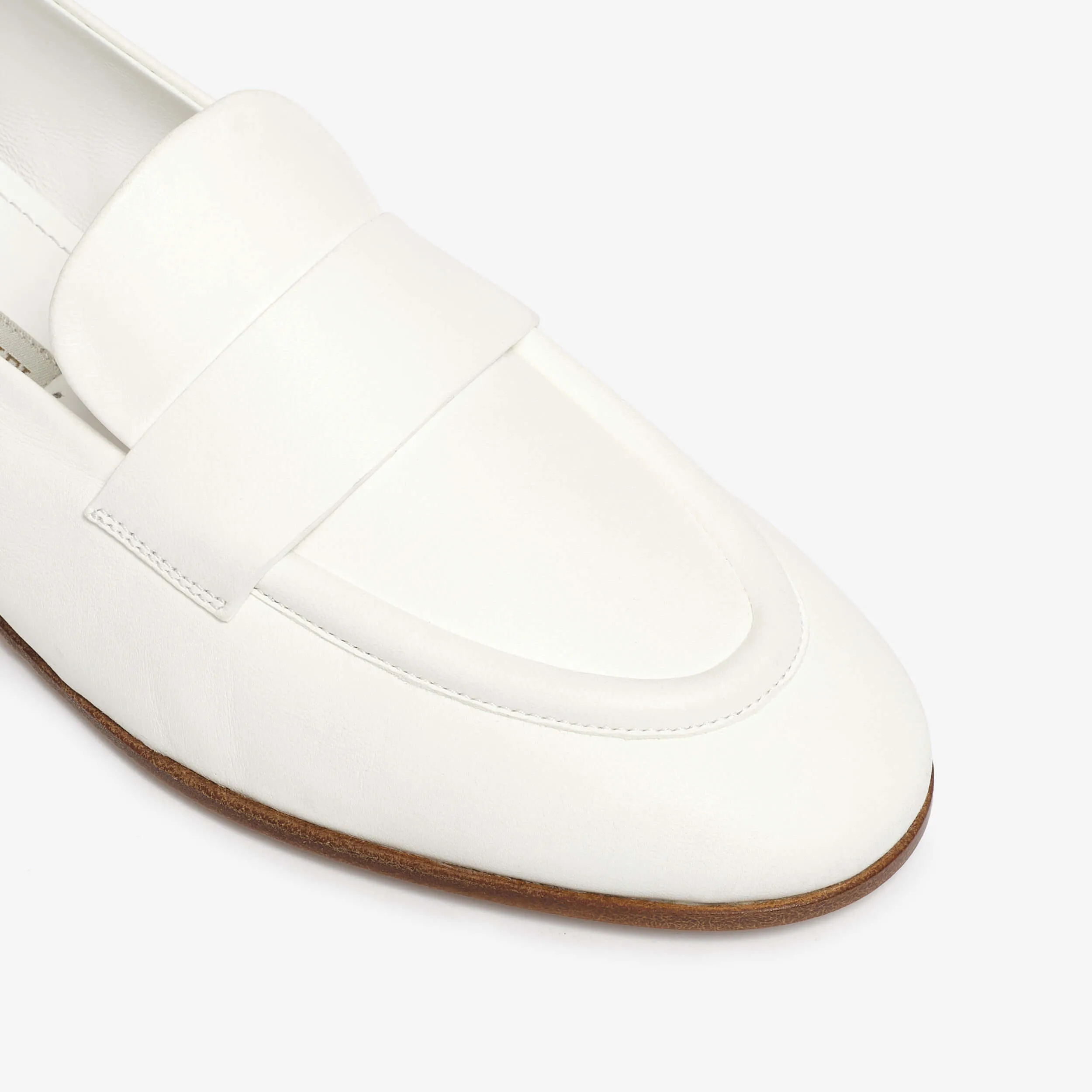 Women's leather loafer